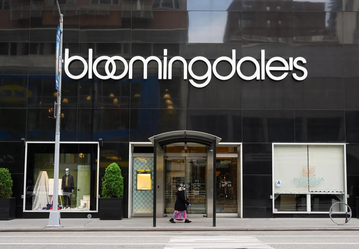 Bloomingdale’s Dresses: Elevate Your Style with Timeless Elegance