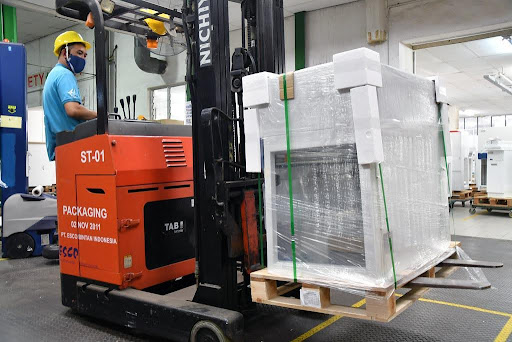 Optimizing Space Utilization with Warehousing Equipment